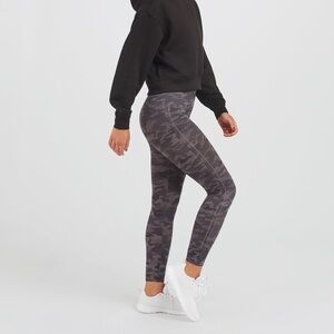 Spanx Look at Me Now Seamless Leggings Heather Camo NWT